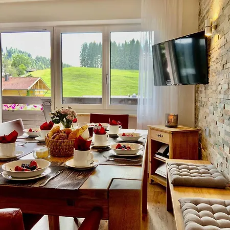 Hubertushof Apartment *